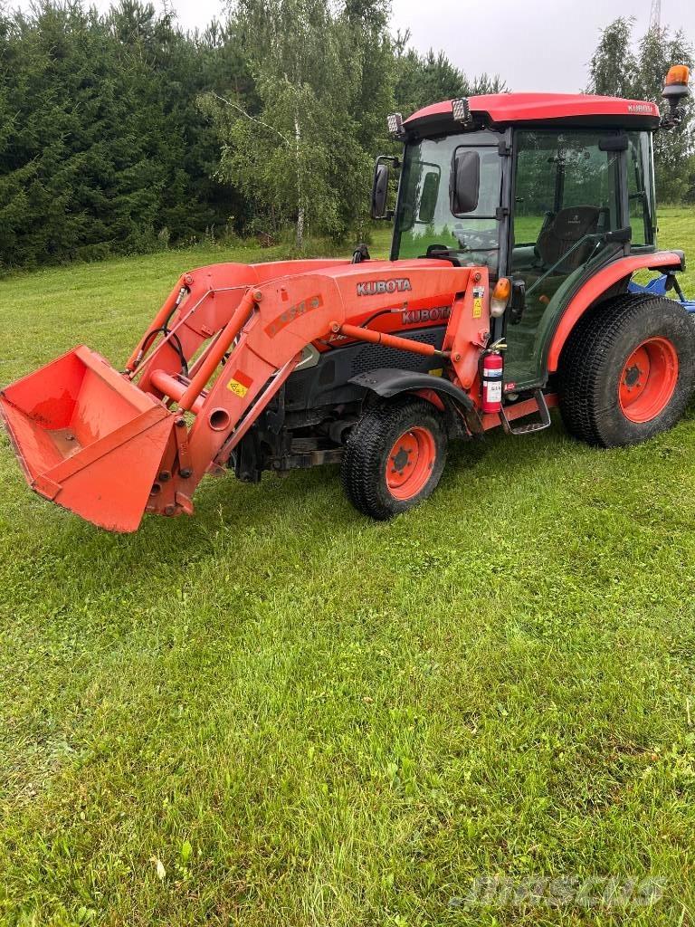 Kubota L 4240 Kompaktie traktori