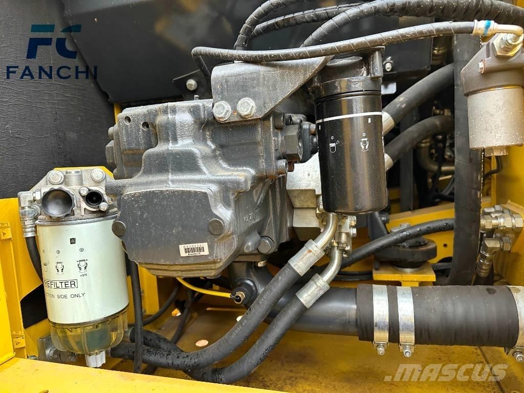Komatsu PC 210-8 Kāpurķēžu ekskavatori