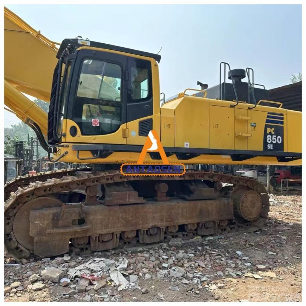 Komatsu PC 850-8 Amfībijas tipa ekskavatori