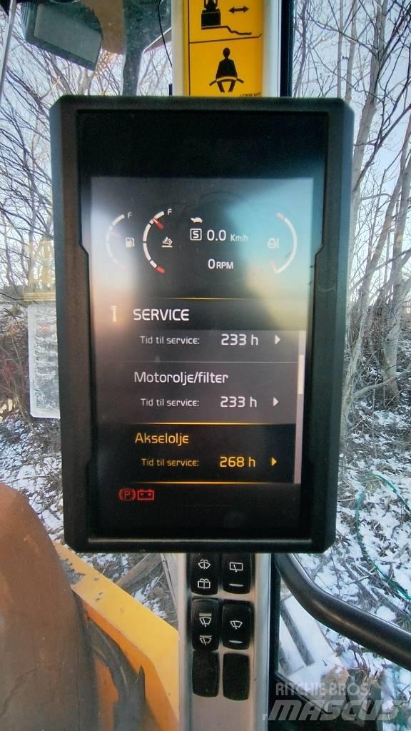 Volvo SD 160 B Pneimatiskie veltņi