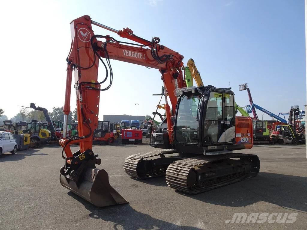 Hitachi ZX130LCN-6 Kāpurķēžu ekskavatori