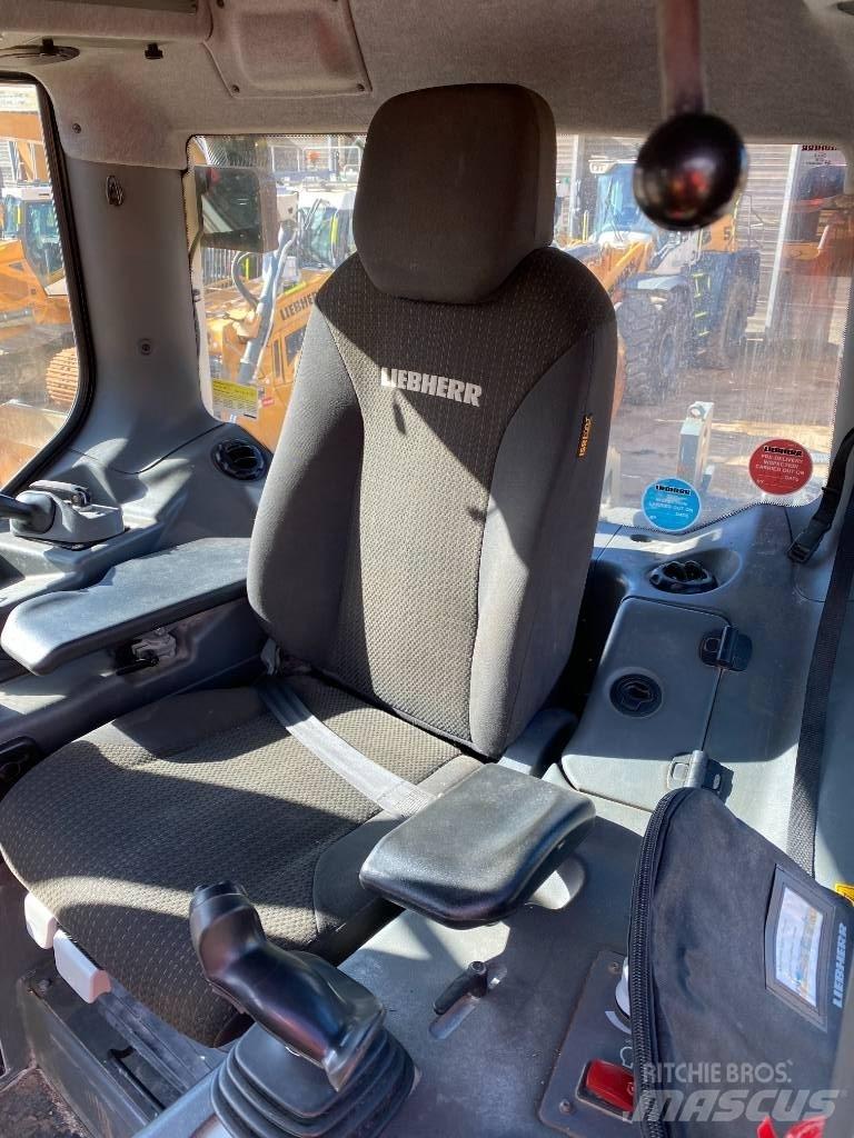 Liebherr PR 756 Kāpurķēžu buldozeri