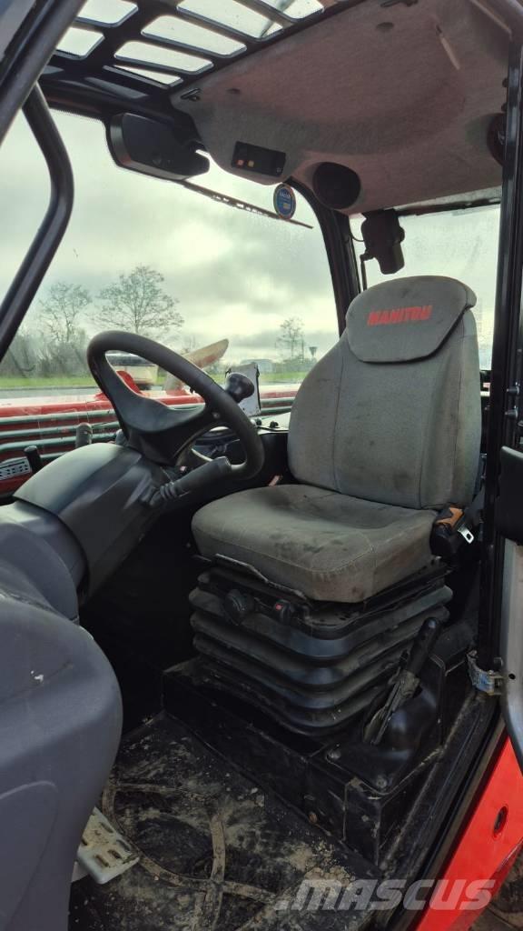 Manitou MT 733 Teleskopiskie manipulatori