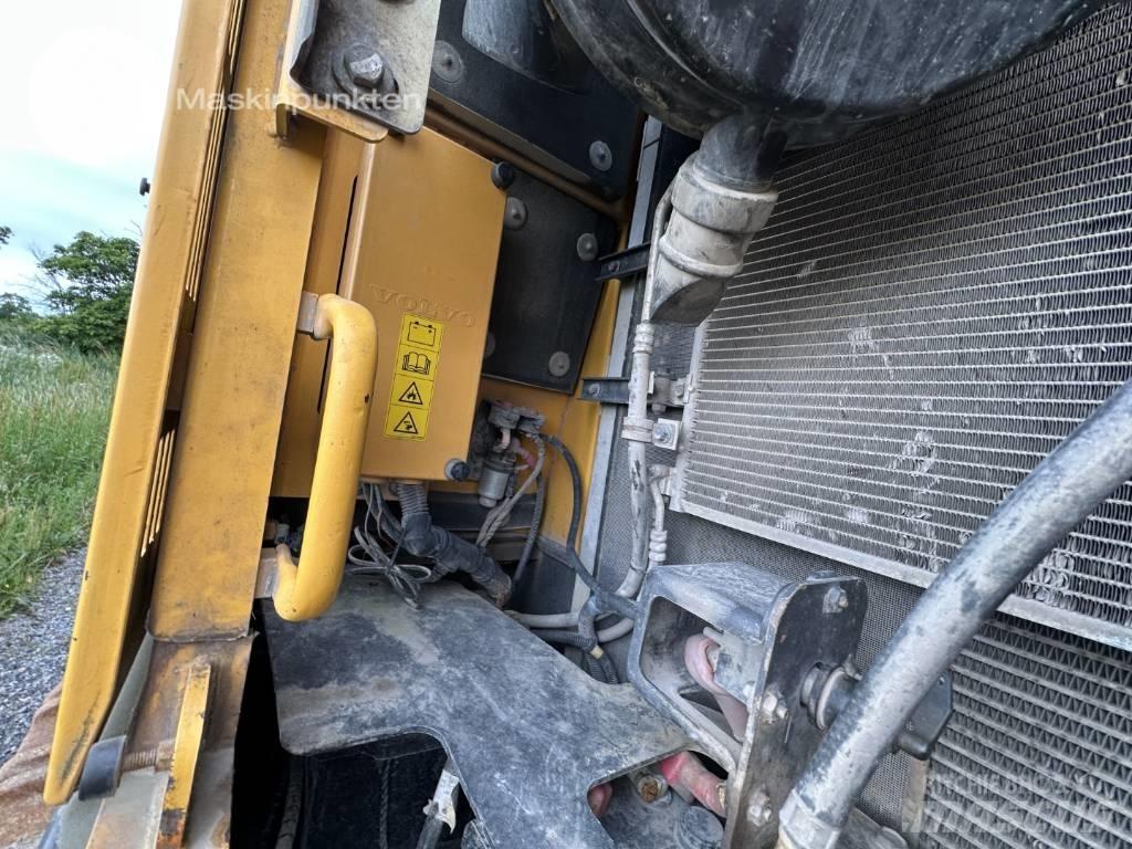 Volvo ECR 305 C L Kāpurķēžu ekskavatori