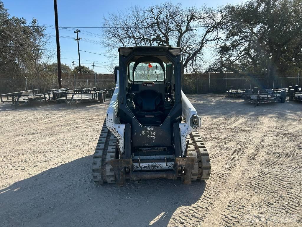 Bobcat T64 Lietoti riteņu kompaktiekrāvēji