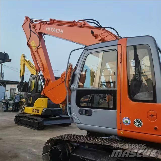 Hitachi ZX 120 Kāpurķēžu ekskavatori