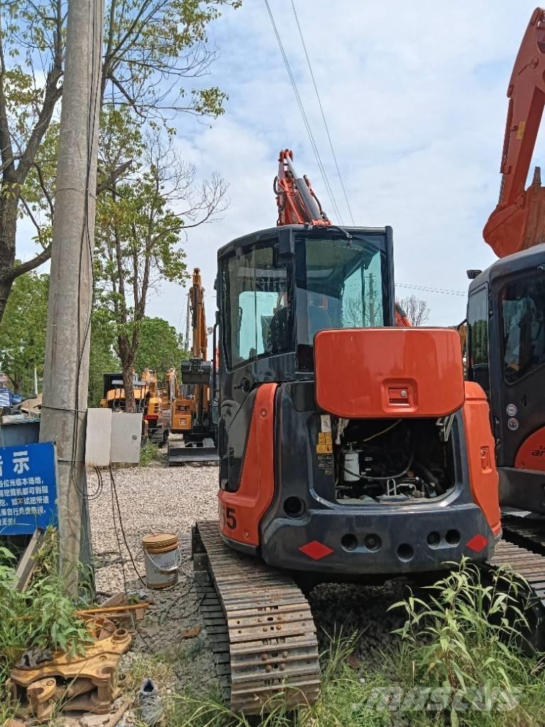 Hitachi zx55 Kāpurķēžu ekskavatori