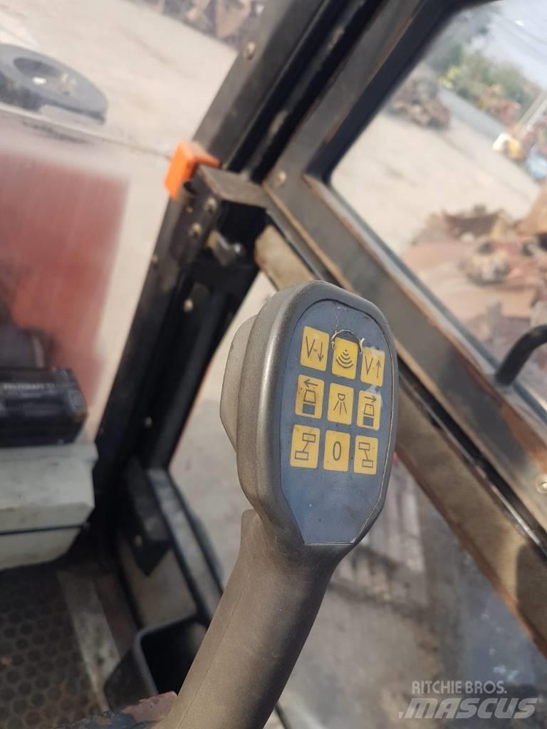 Ammann AV  95 Divvalču grunts veltņi