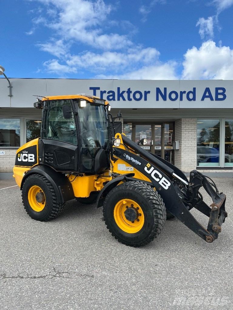 JCB 409 B 40km/h Iekrāvēji uz riteņiem