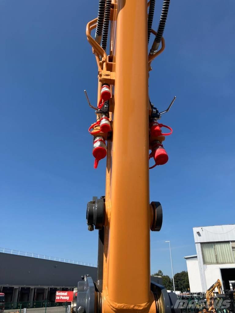 CASE CX 85 D SR Vidēja lieluma ekskavatori 7 t - 12 t