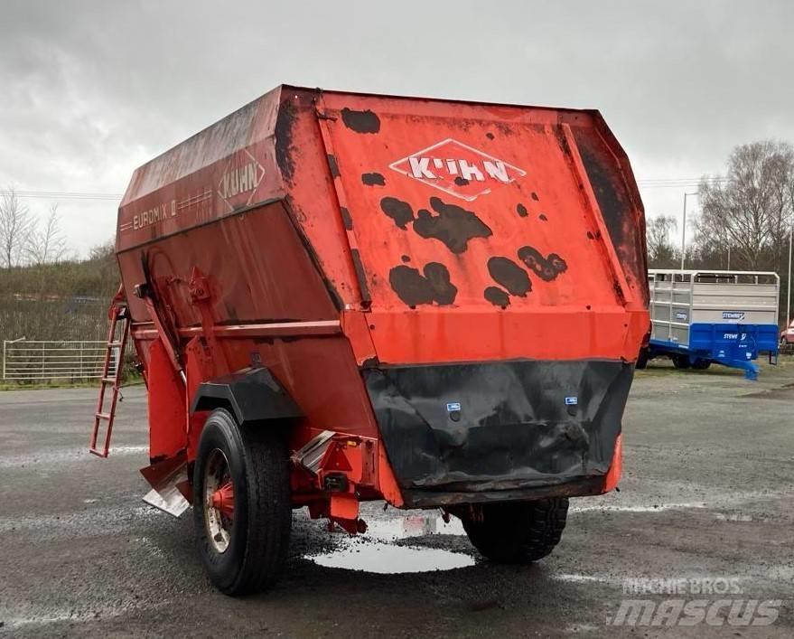 Kuhn EuroMix II 1460 Maisītāji dalītāji