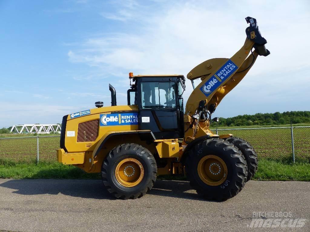 CAT 926 M Iekrāvēji uz riteņiem