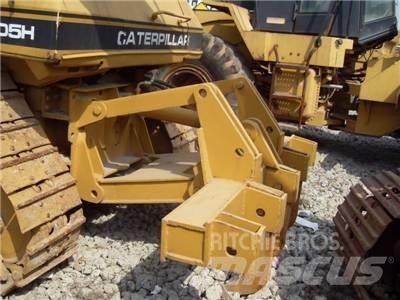 CAT D 5 H Kāpurķēžu buldozeri