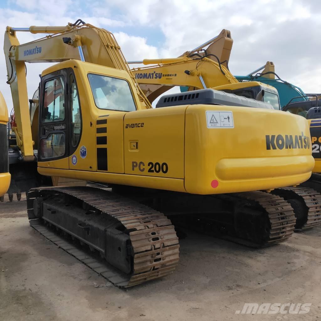 Komatsu PC200-6 Kāpurķēžu ekskavatori