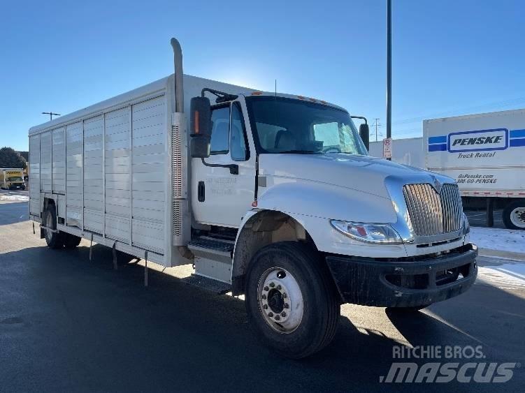 International 4300 Dzērienu piegāds kravas mašīnas