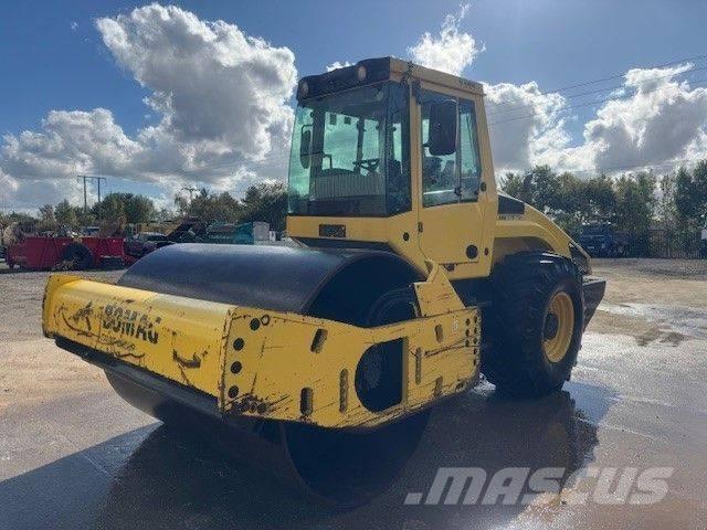 Bomag BW 213 D H-4 Vienvalča grunts veltņi