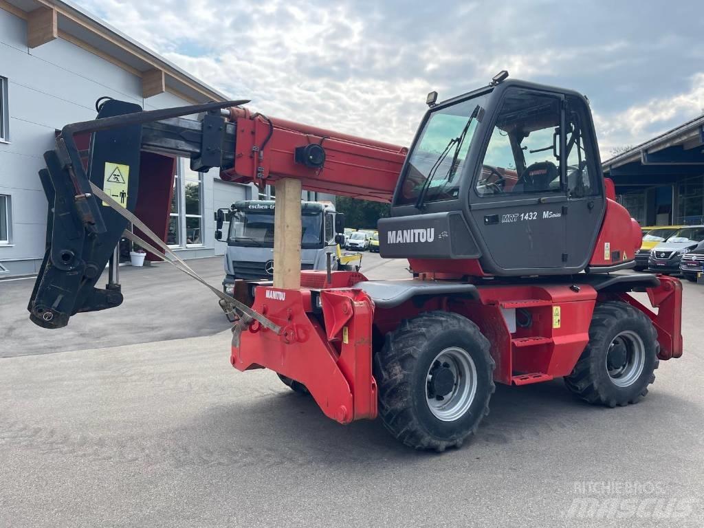 Manitou MRT 1432 Teleskopiskie manipulatori
