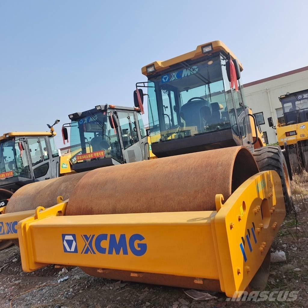 XCMG XS 263 J Vienvalča grunts veltņi