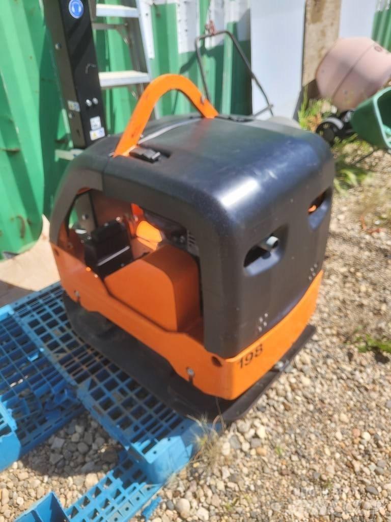 Atlas Copco RP400 Piekabināmie vibroveltņi