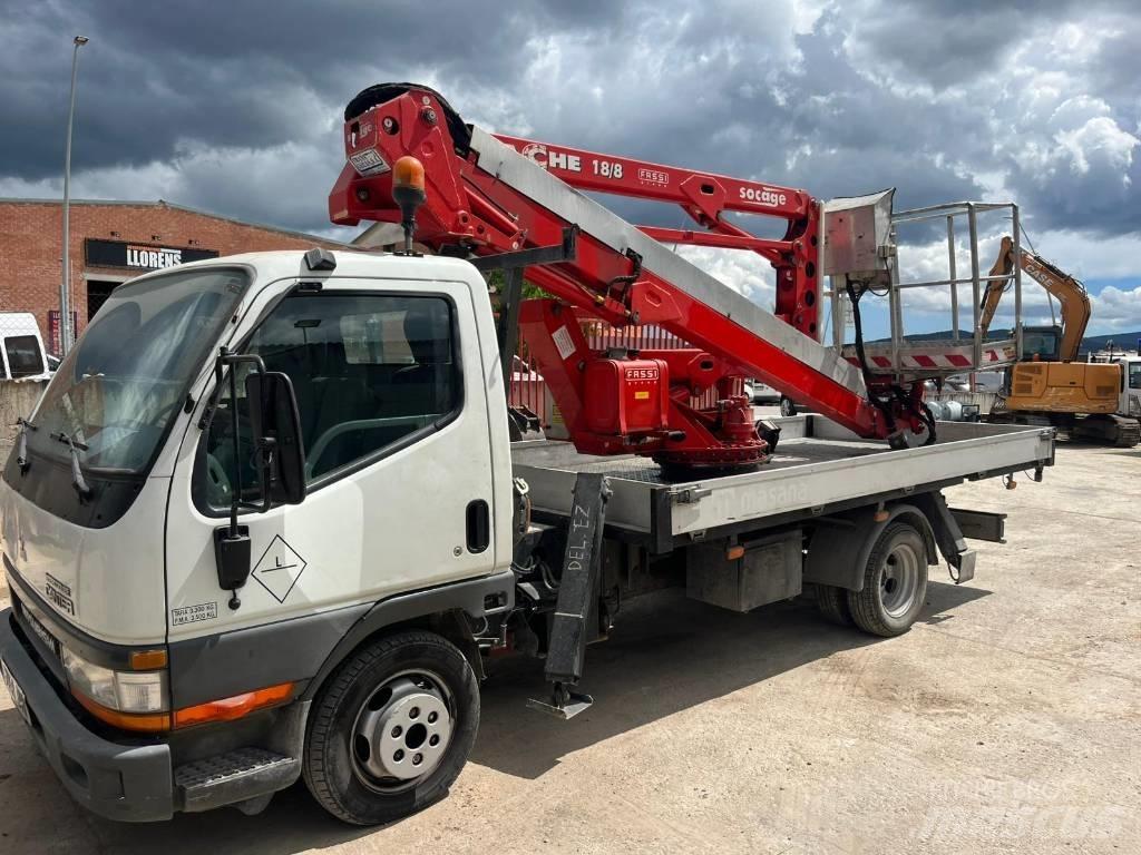 Mitsubishi Canter Treileri ar āķi