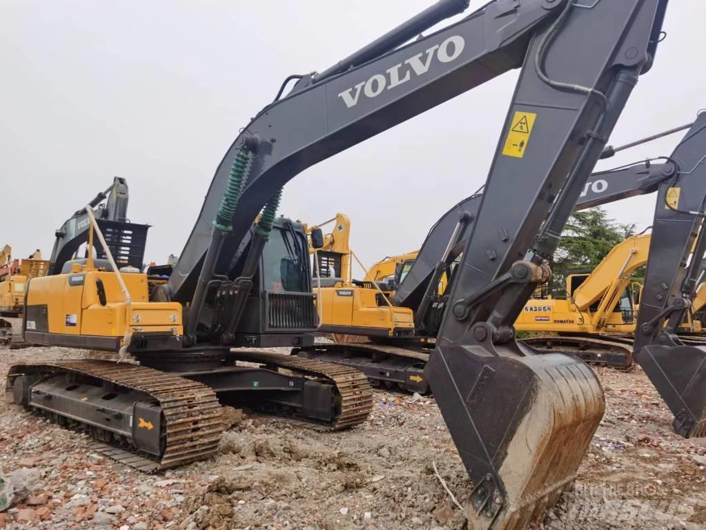 Volvo EC210D Kāpurķēžu ekskavatori