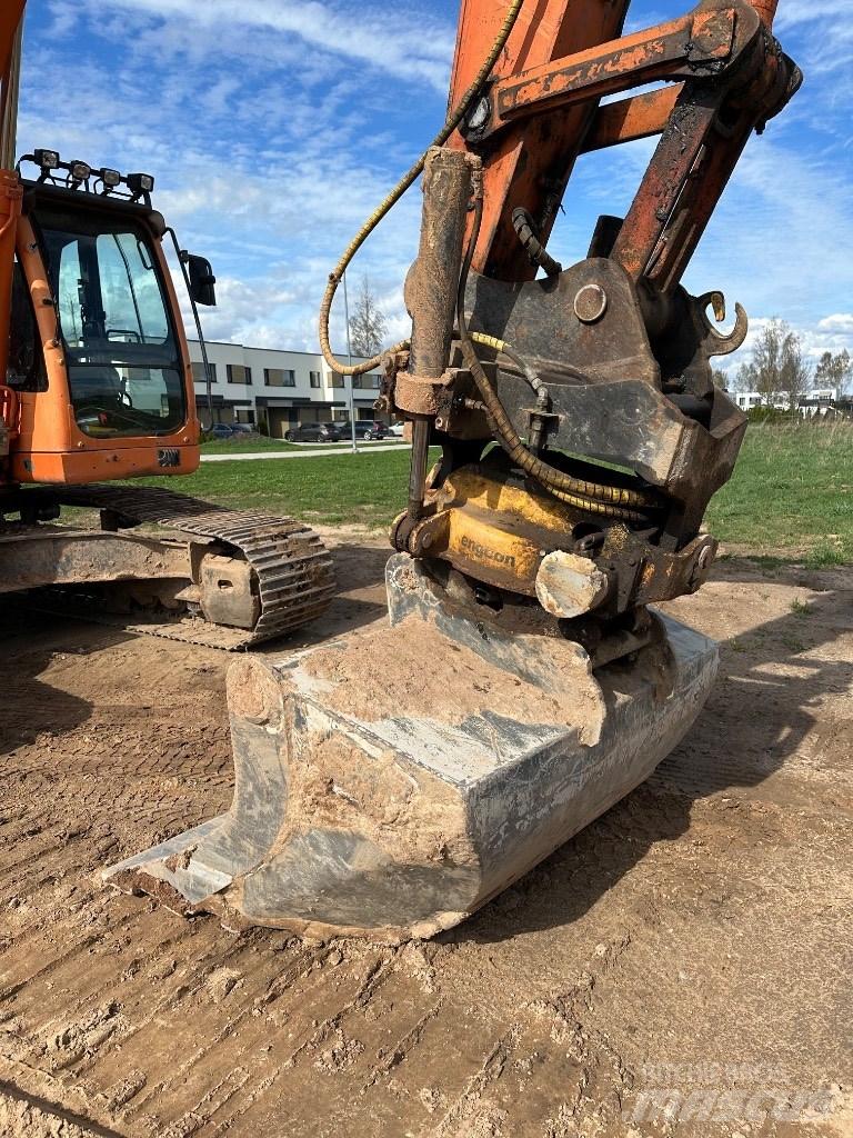 Doosan DX 255 LC Kāpurķēžu ekskavatori