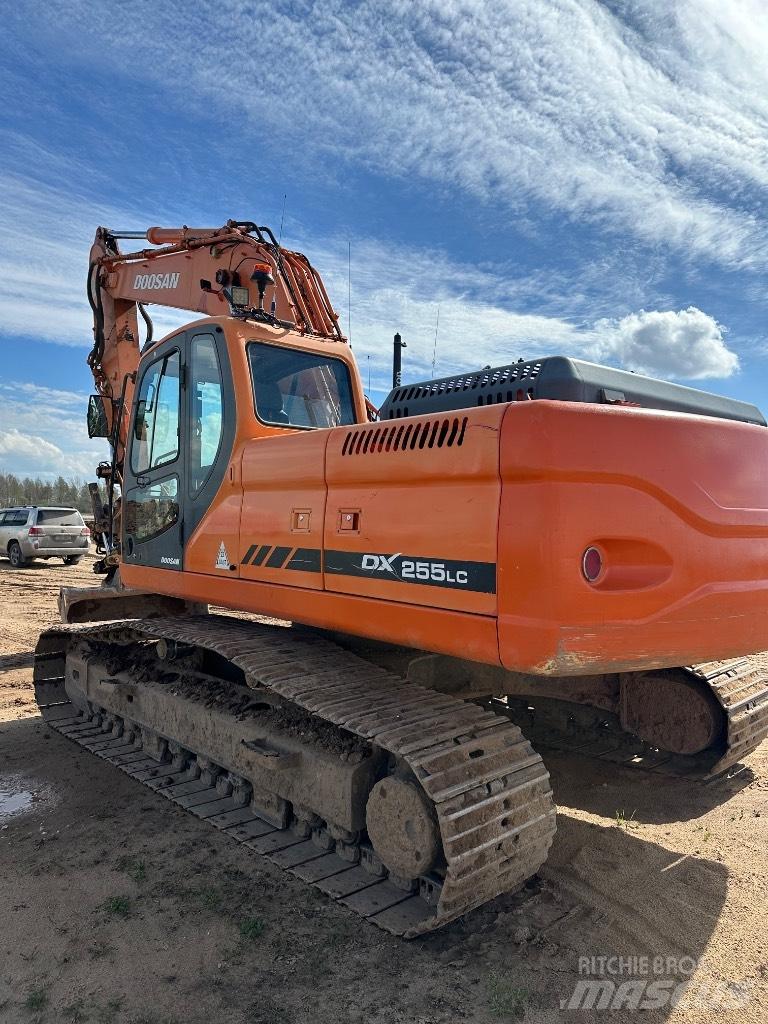 Doosan DX 255 LC Kāpurķēžu ekskavatori