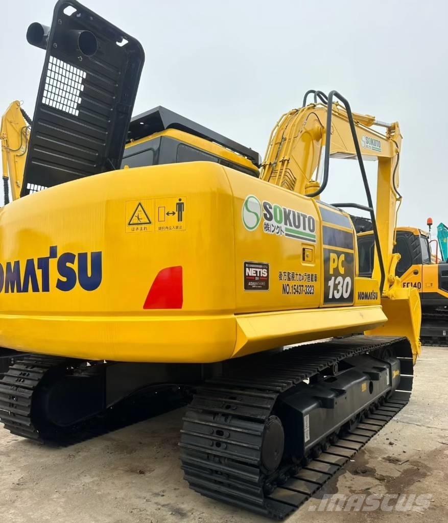Komatsu 130 Kāpurķēžu ekskavatori