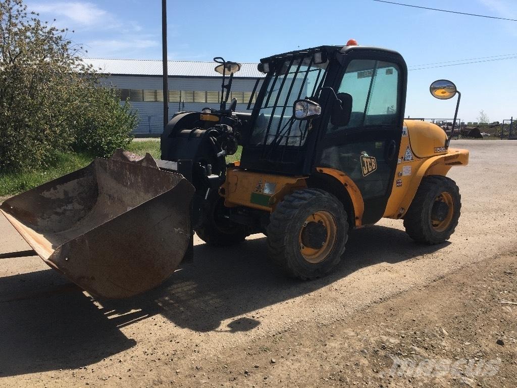 JCB 520-40 Teleskopiskie manipulatori
