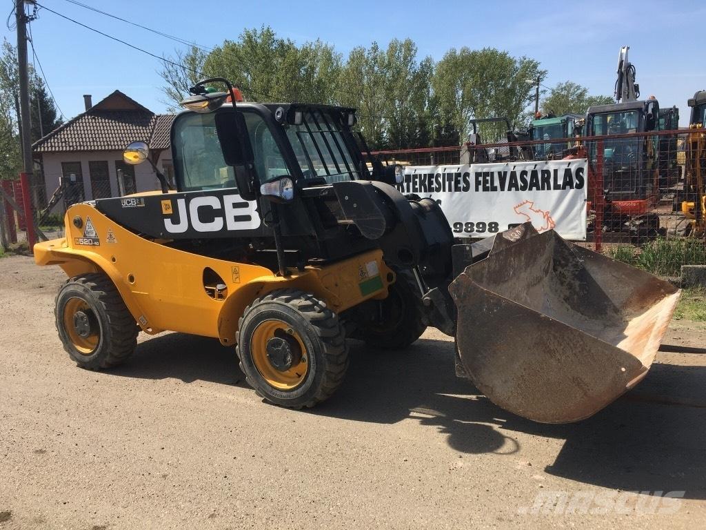 JCB 520-40 Teleskopiskie manipulatori