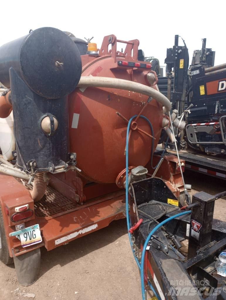 Ditch Witch FX30 Vac Urbšanas iekārtu piederumi un rezerves daļas