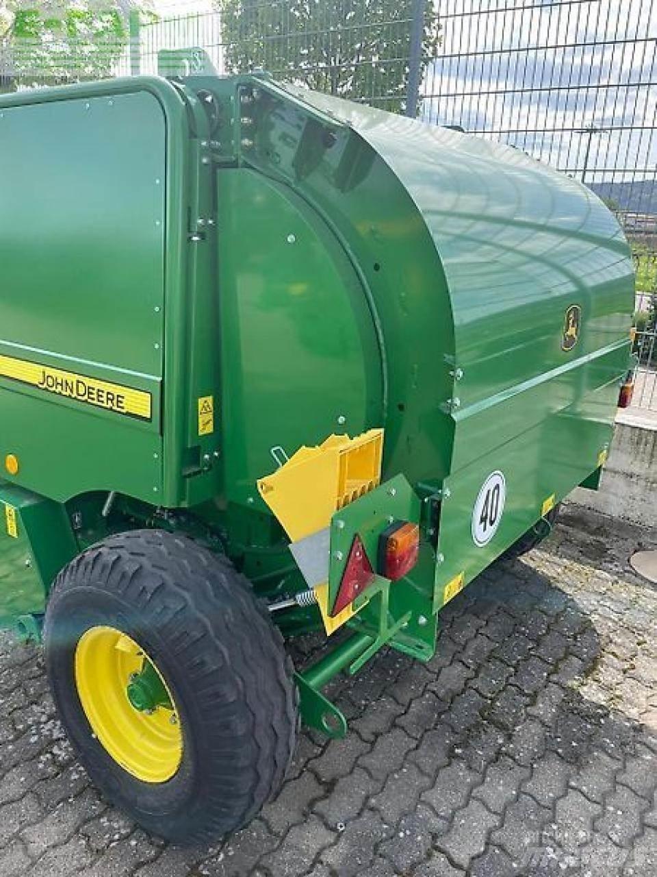 John Deere f440e Ķīpu preses