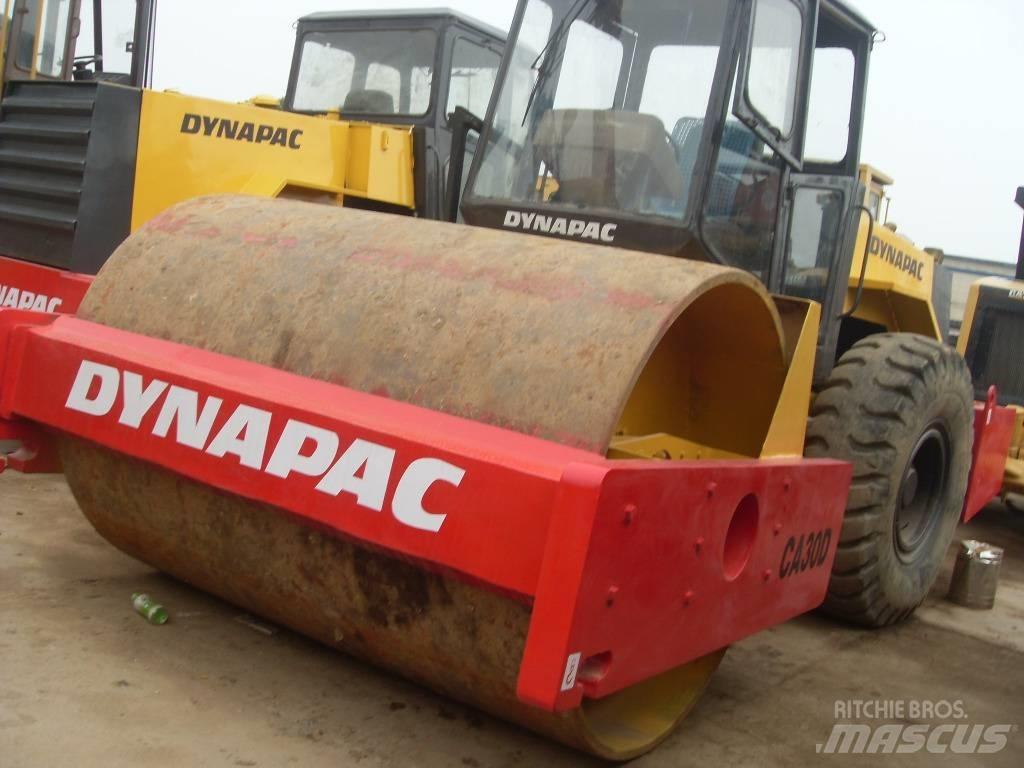 Dynapac CA 251 D Vienvalča grunts veltņi