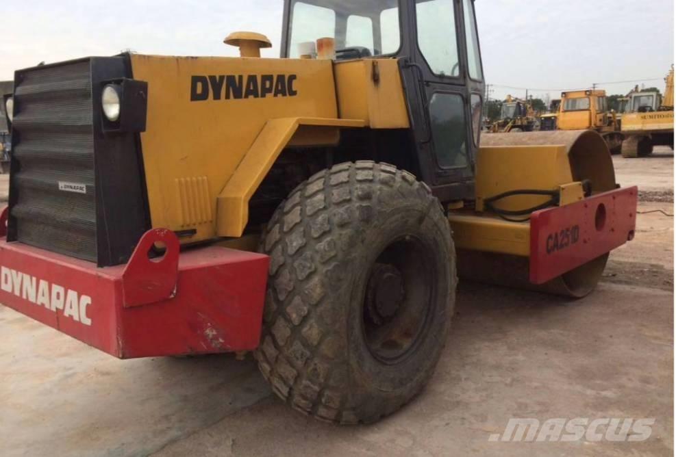 Dynapac CA 251 D Vienvalča grunts veltņi