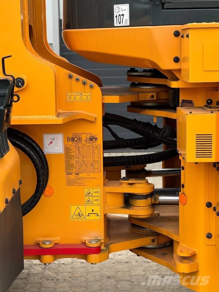 Hyundai HL 970 A XT Iekrāvēji uz riteņiem