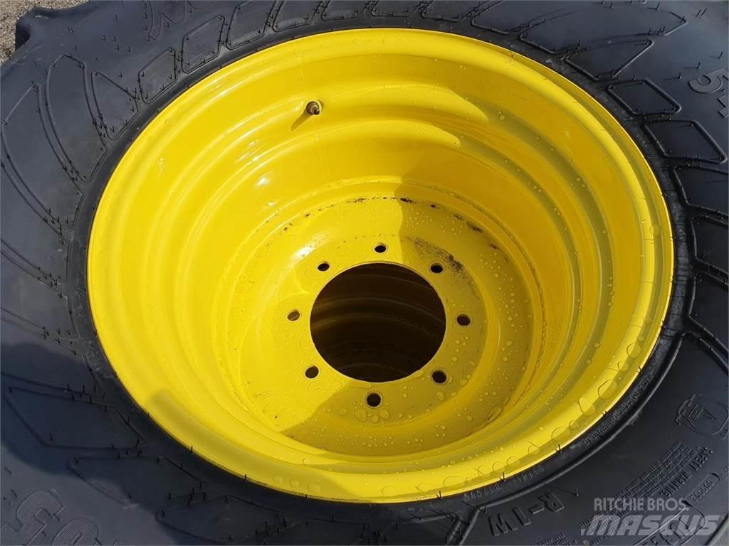 Mitas 540/65R24 x2 Riepas, riteņi un diski
