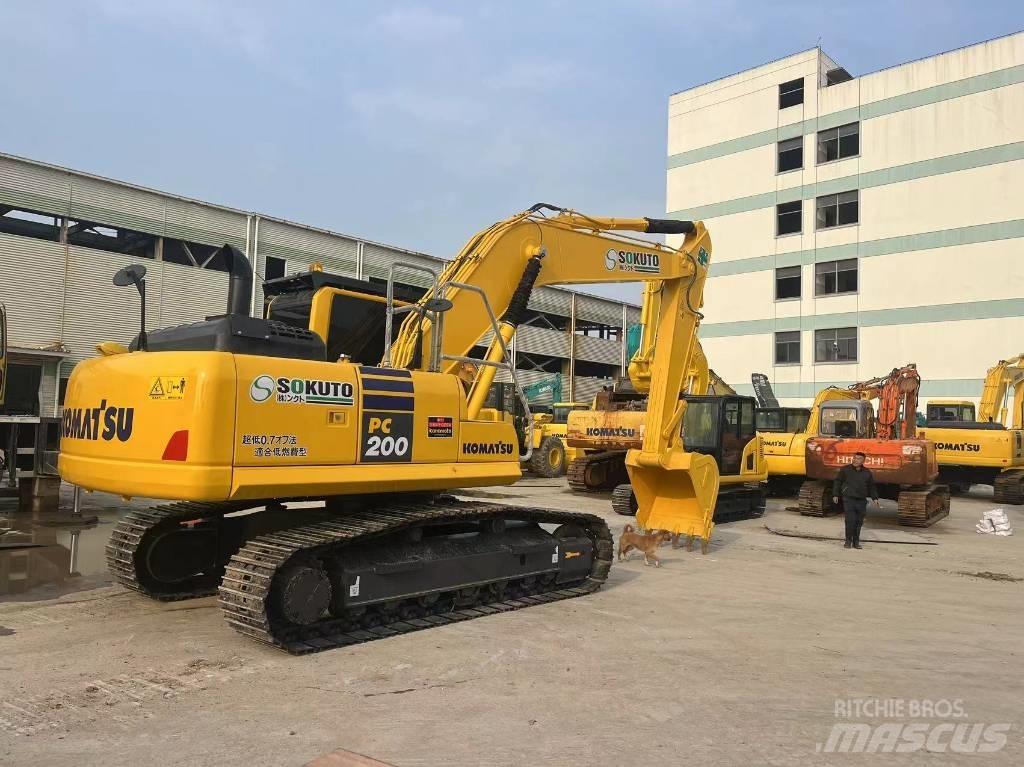 Komatsu PC 200-8N1 Kāpurķēžu ekskavatori