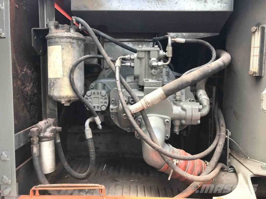 Hitachi EX200 Kāpurķēžu ekskavatori