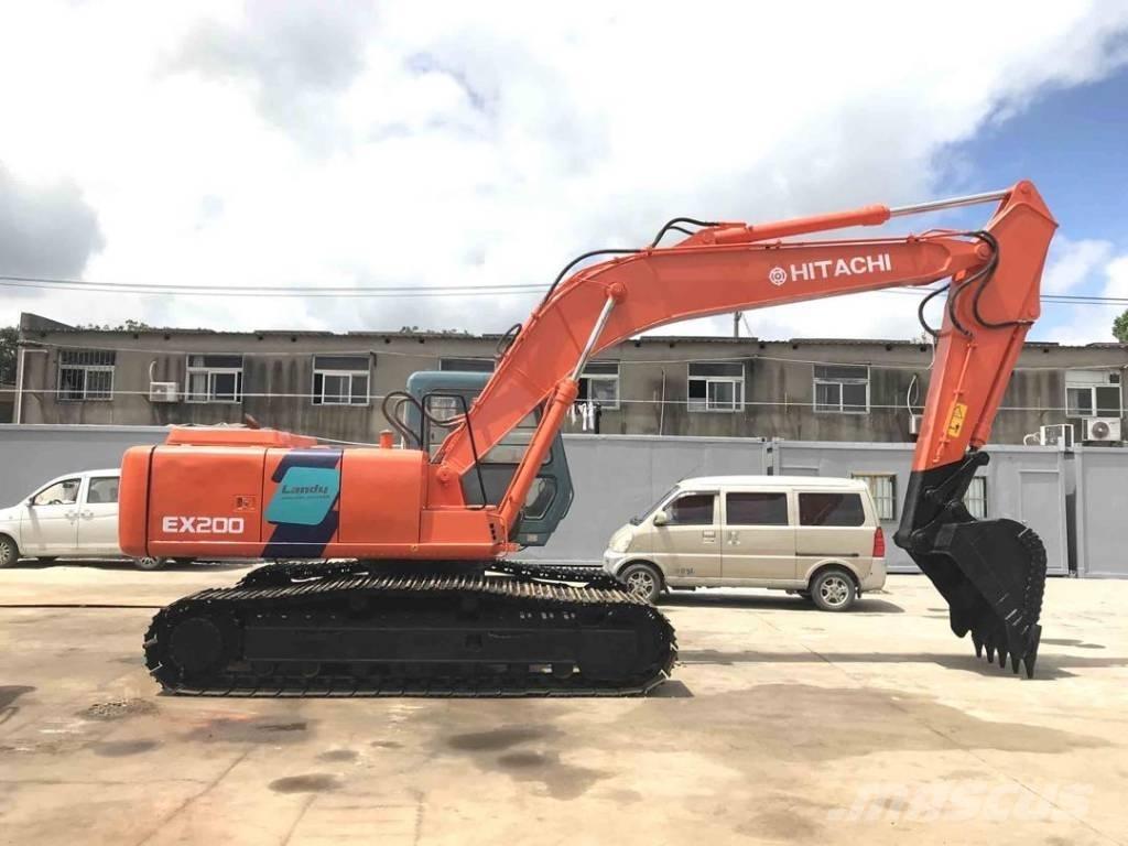 Hitachi EX200 Kāpurķēžu ekskavatori
