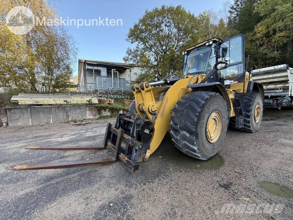 CAT 980 Iekrāvēji uz riteņiem