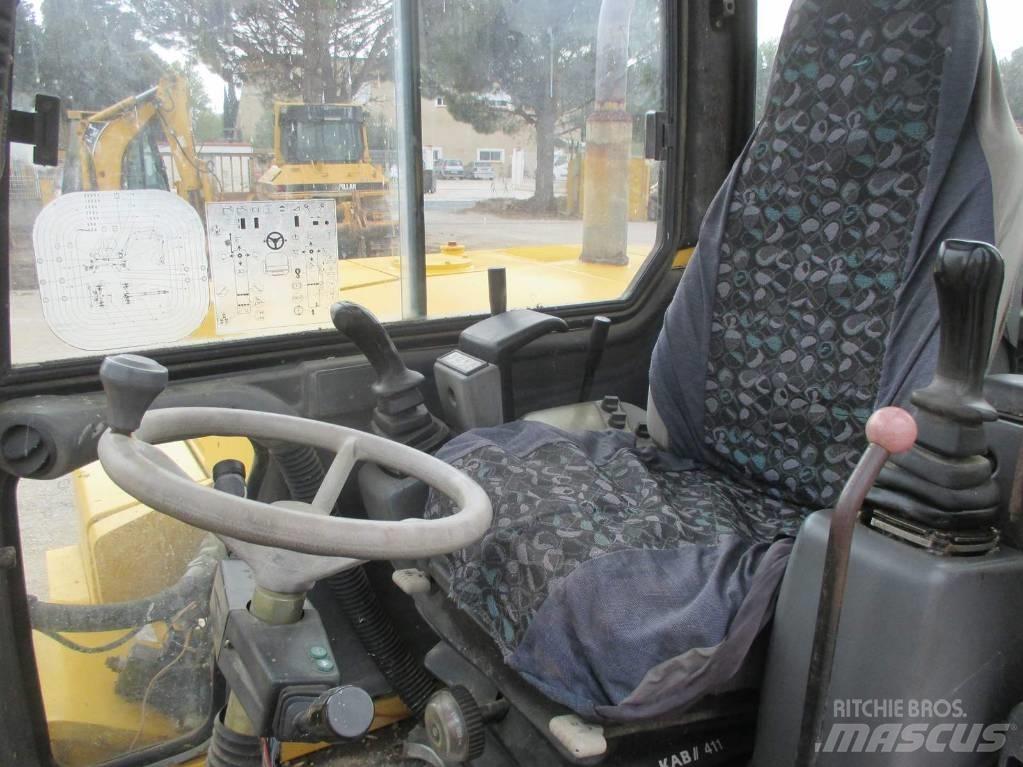Komatsu PW 95 Vidēja lieluma ekskavatori 7 t - 12 t