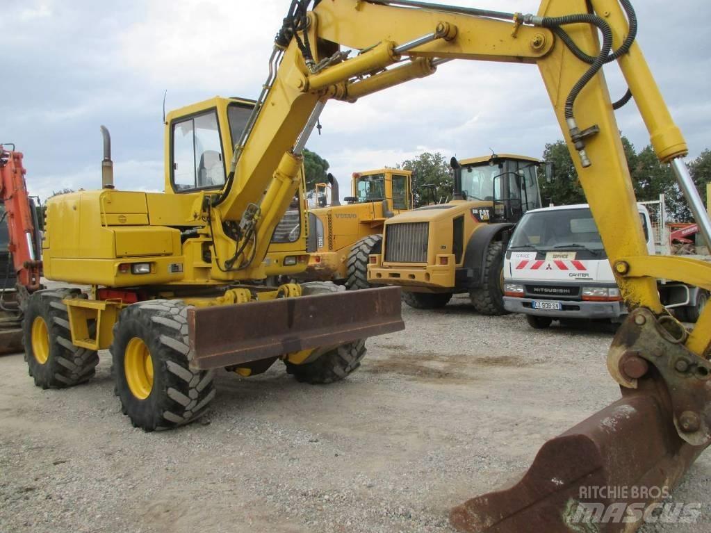 Komatsu PW 95 Vidēja lieluma ekskavatori 7 t - 12 t