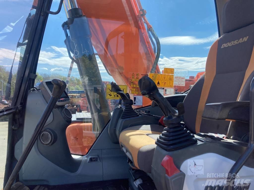Doosan DX 140 LC-3 Kāpurķēžu ekskavatori