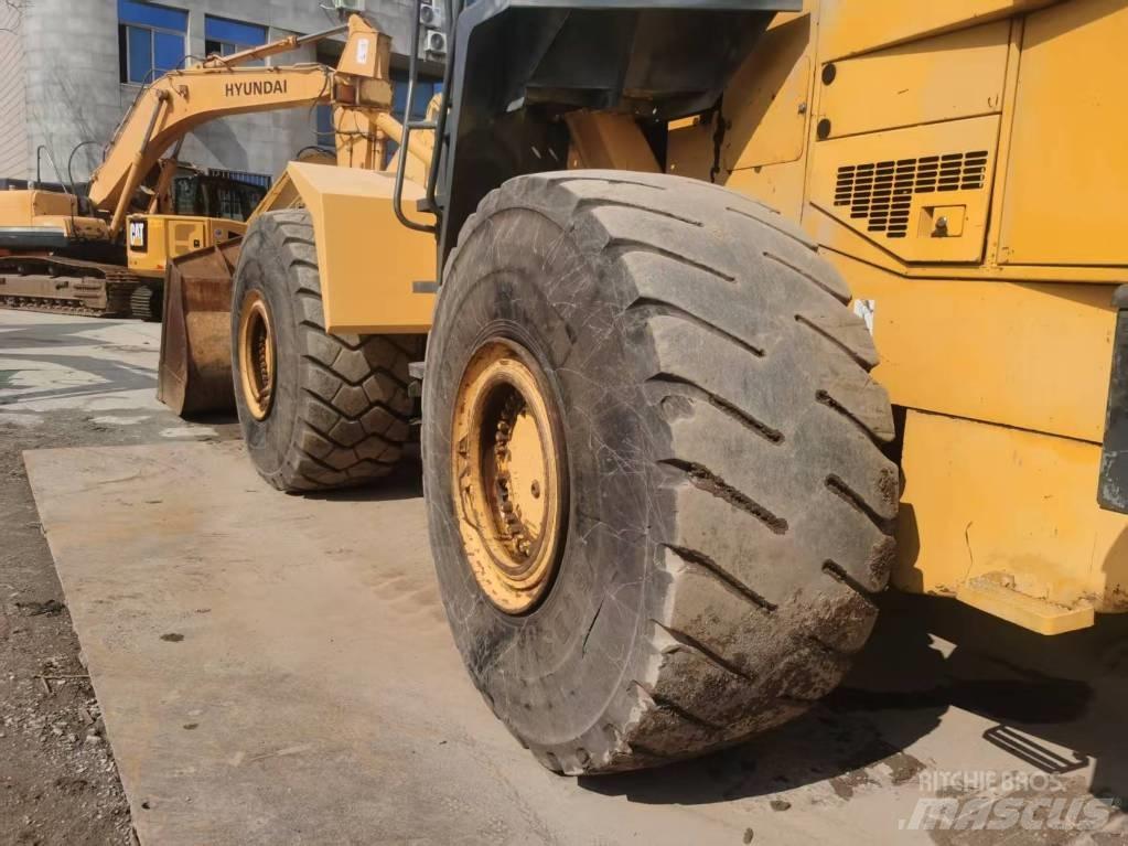 Komatsu WA 500-3 Iekrāvēji uz riteņiem
