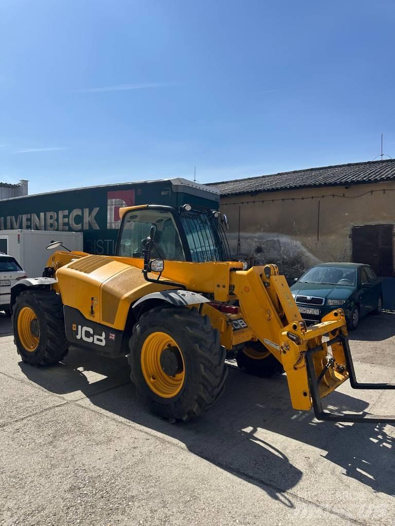 JCB 531-70 Teleskopiskie manipulatori