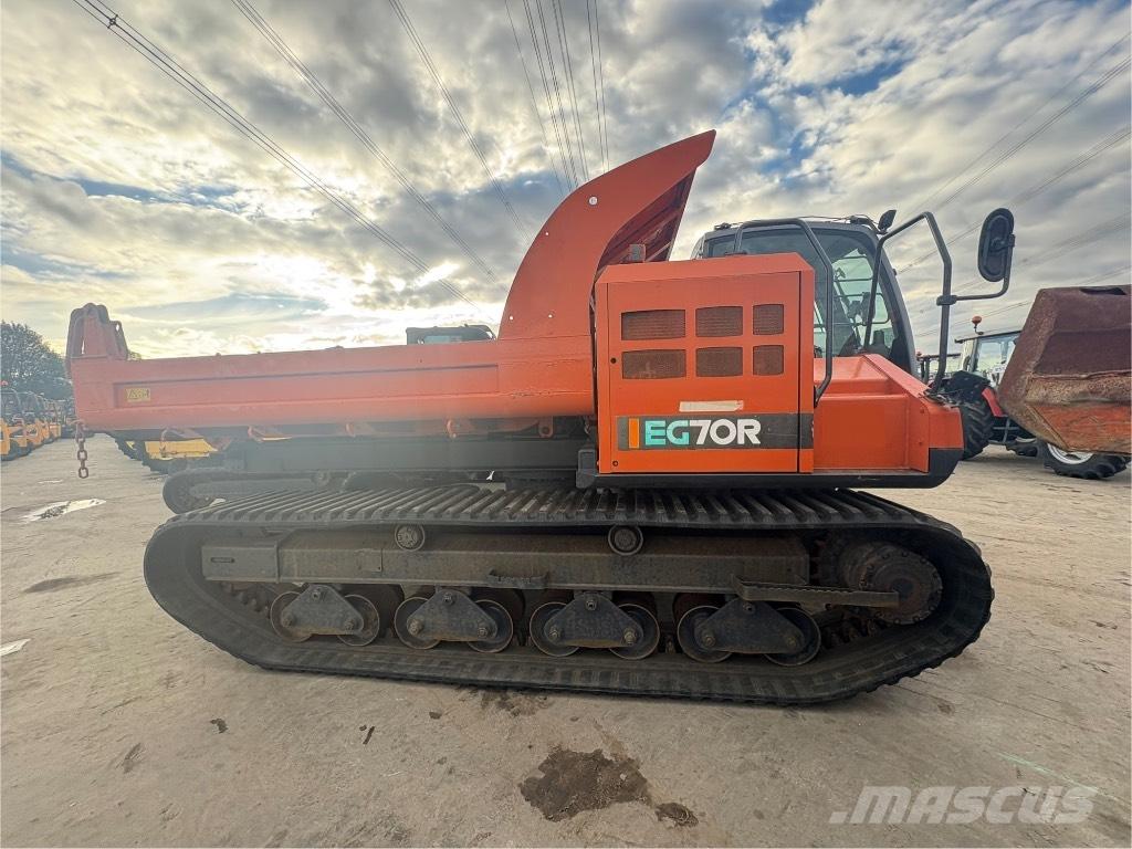 Hitachi EG 70 R Kāpurķēžu pašizkrāvējs