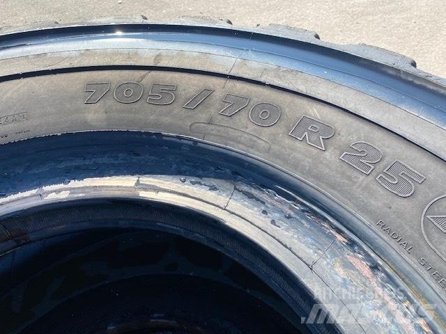 Michelin 705/70 R25 Riepas, riteņi un diski