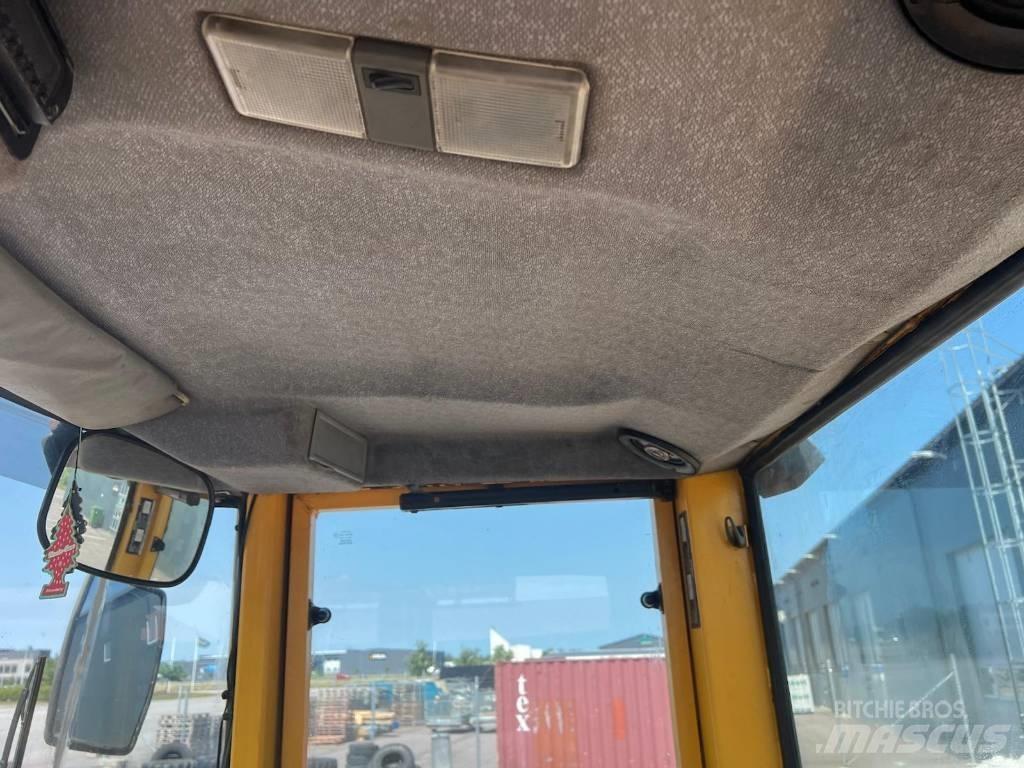 Volvo L 70 C Iekrāvēji uz riteņiem