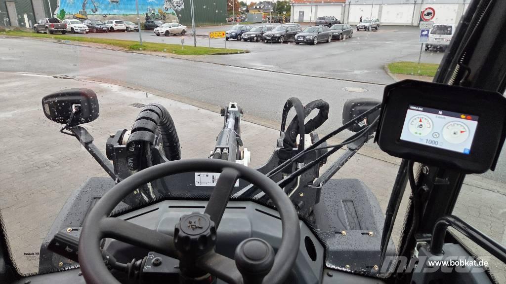 Bobcat L 85 Iekrāvēji uz riteņiem