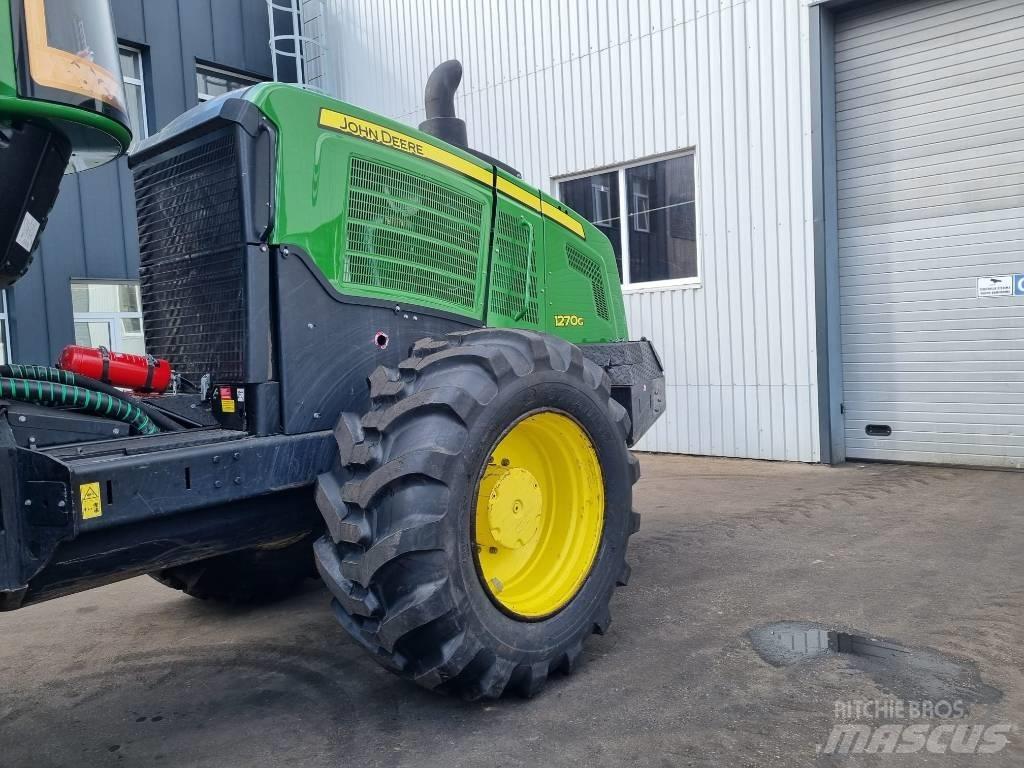 John Deere 1270 G Harvesteri